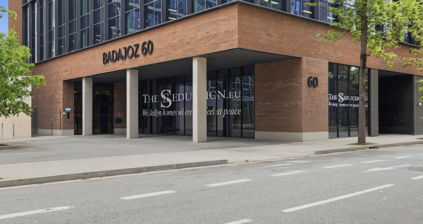 Edificio de Badajoz 60, en el Poblenou, sede del futuro showroom de The Seduction