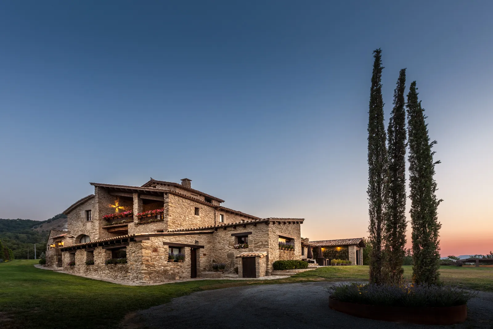 Masía La Pau: the house and its gardens