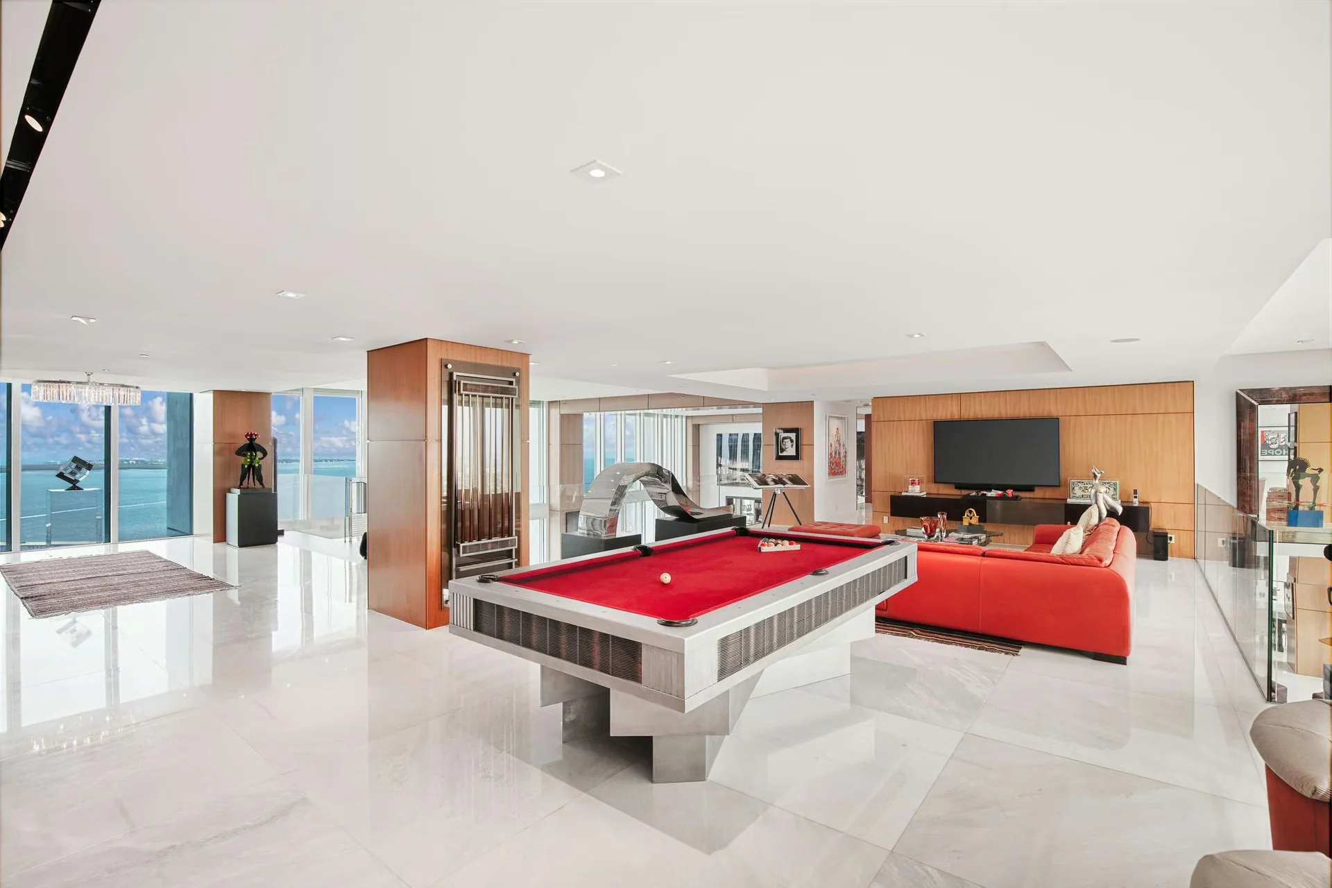 Billar y ocio, Penthouse Santa María Miami